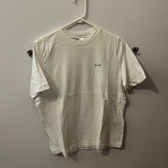 White Tee from H&M - Picture 1 of 2